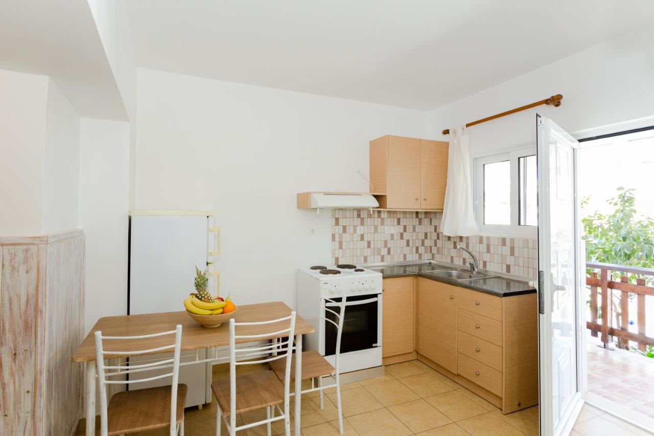 Stegna Christos Studios And Family Apartments מראה חיצוני תמונה
