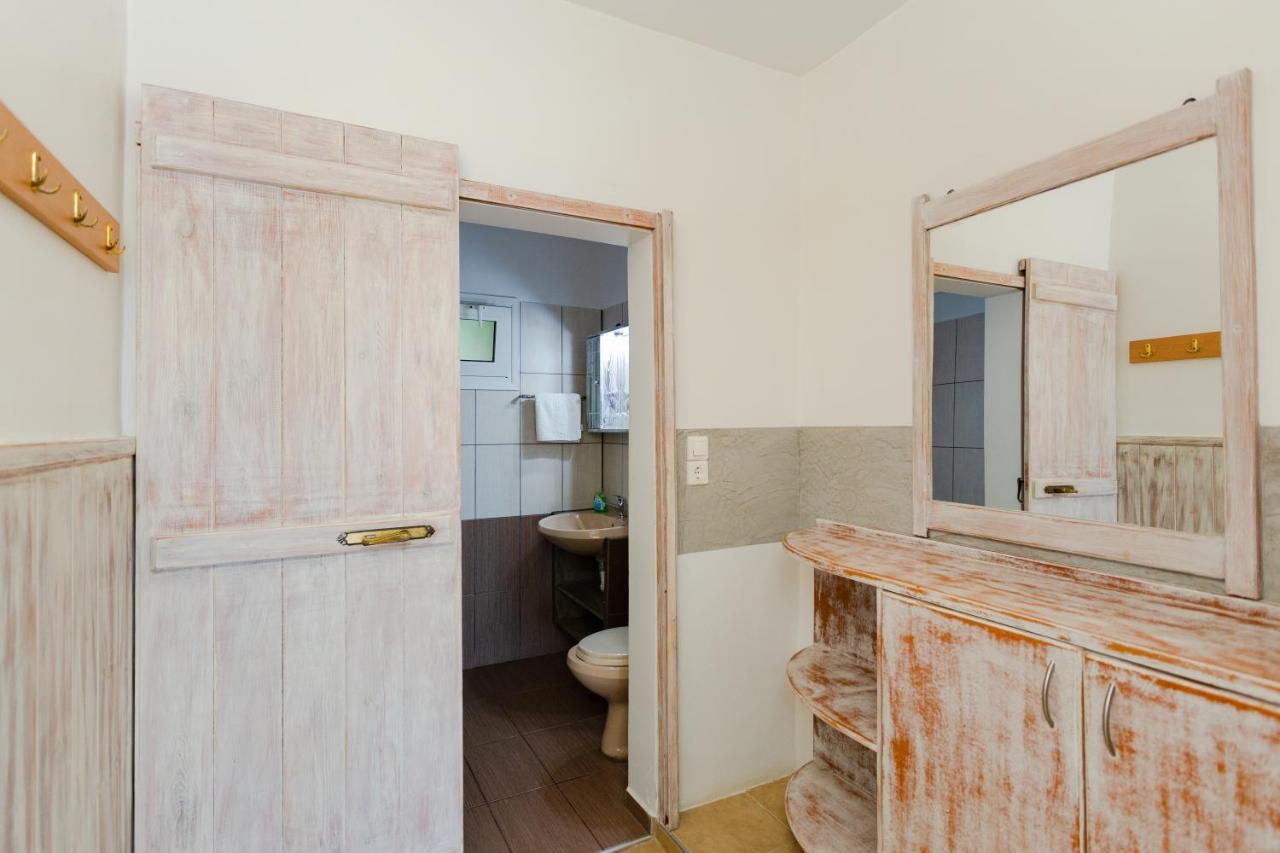 Stegna Christos Studios And Family Apartments מראה חיצוני תמונה
